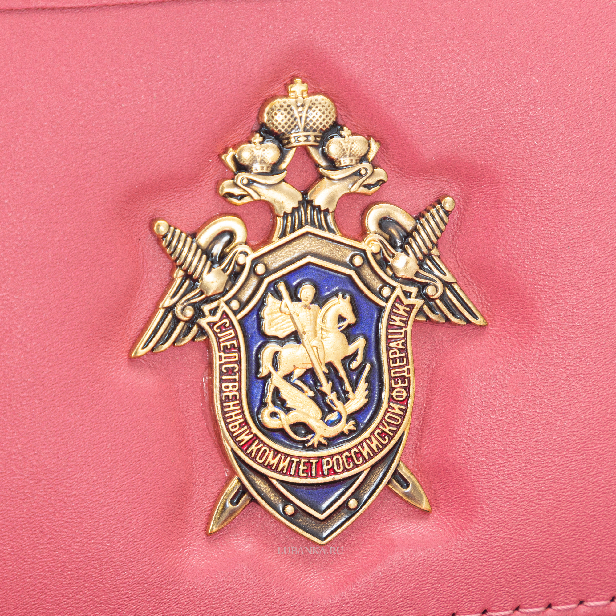 Обложка для автодокументов и удостоверения СКР с жетоном розовая