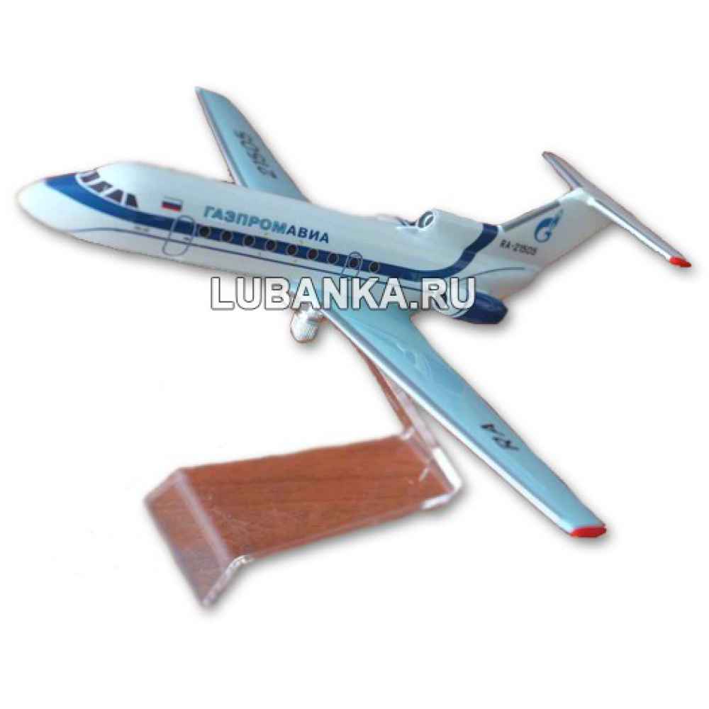 Модель самолета «Як-40»